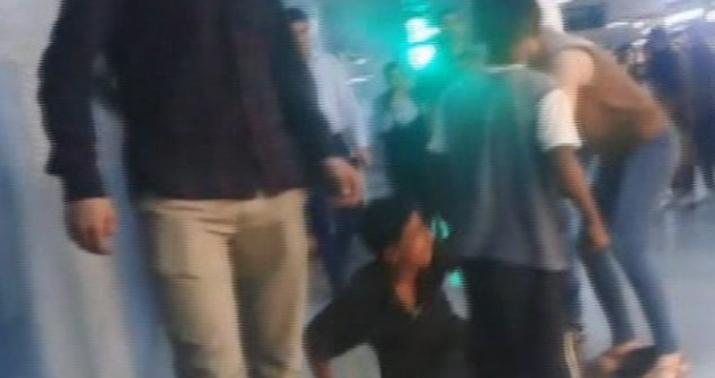 Dilənən suriyalıya polis işgəncəsi - VİDEO/18+